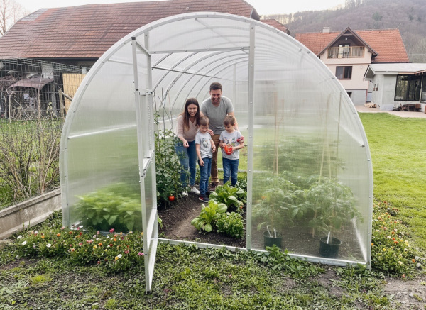 Eurosklenik CLASIC 300 -hliníkový skleník s komôrkovým polykarbonátom 5